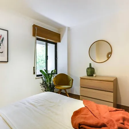 Charming 1 Bed Apt In Anjos Nr Metro Apartamento Lisboa