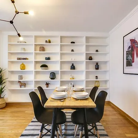 Charming 1 Bed Apt In Anjos Nr Metro Apartment *